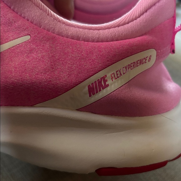 Nike Women's Bright Pink Athletic Shoes - Picture 5 of 6